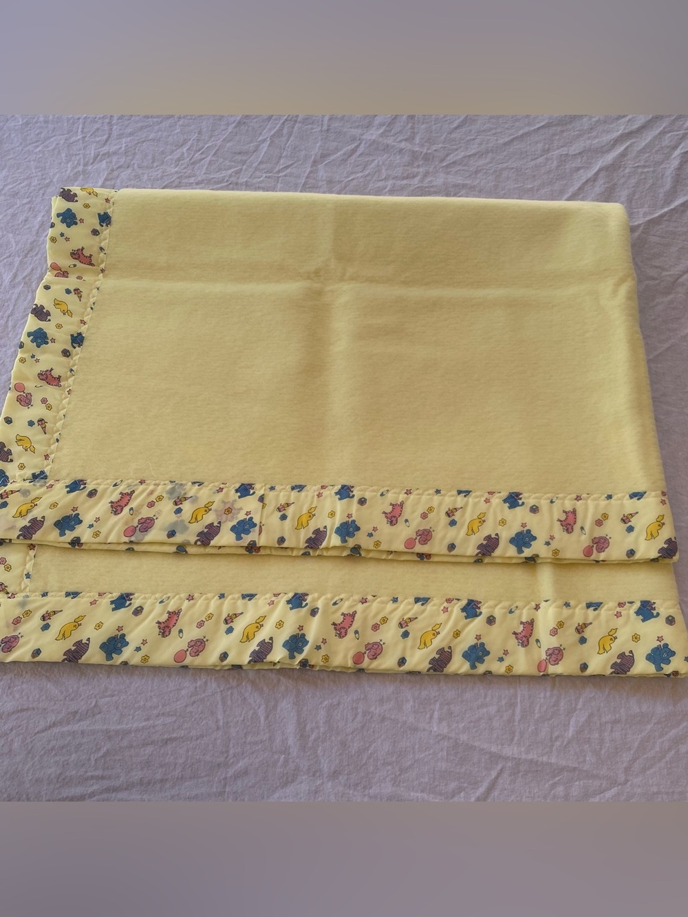 Vintage Esmond Yellow Baby Blanket Satin like Trim Nursery Receiving Crib Throw
